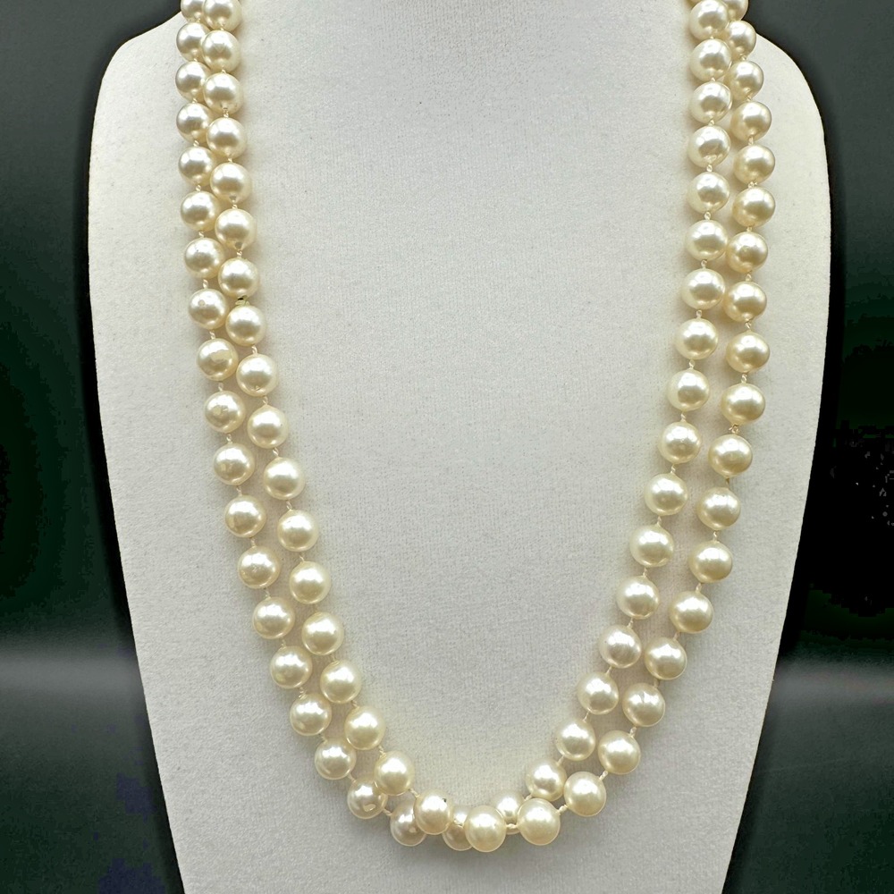 Vintage 90s Cream Faux Pearl Opera Length Necklace Single Strand Minimalist Y2K